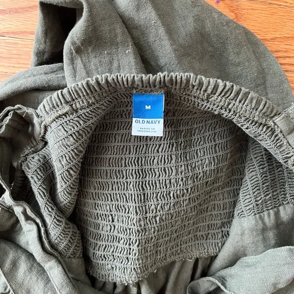 Old Navy Green Utility Jumpsuit with Adjustable Straps - Picture 8 of 8